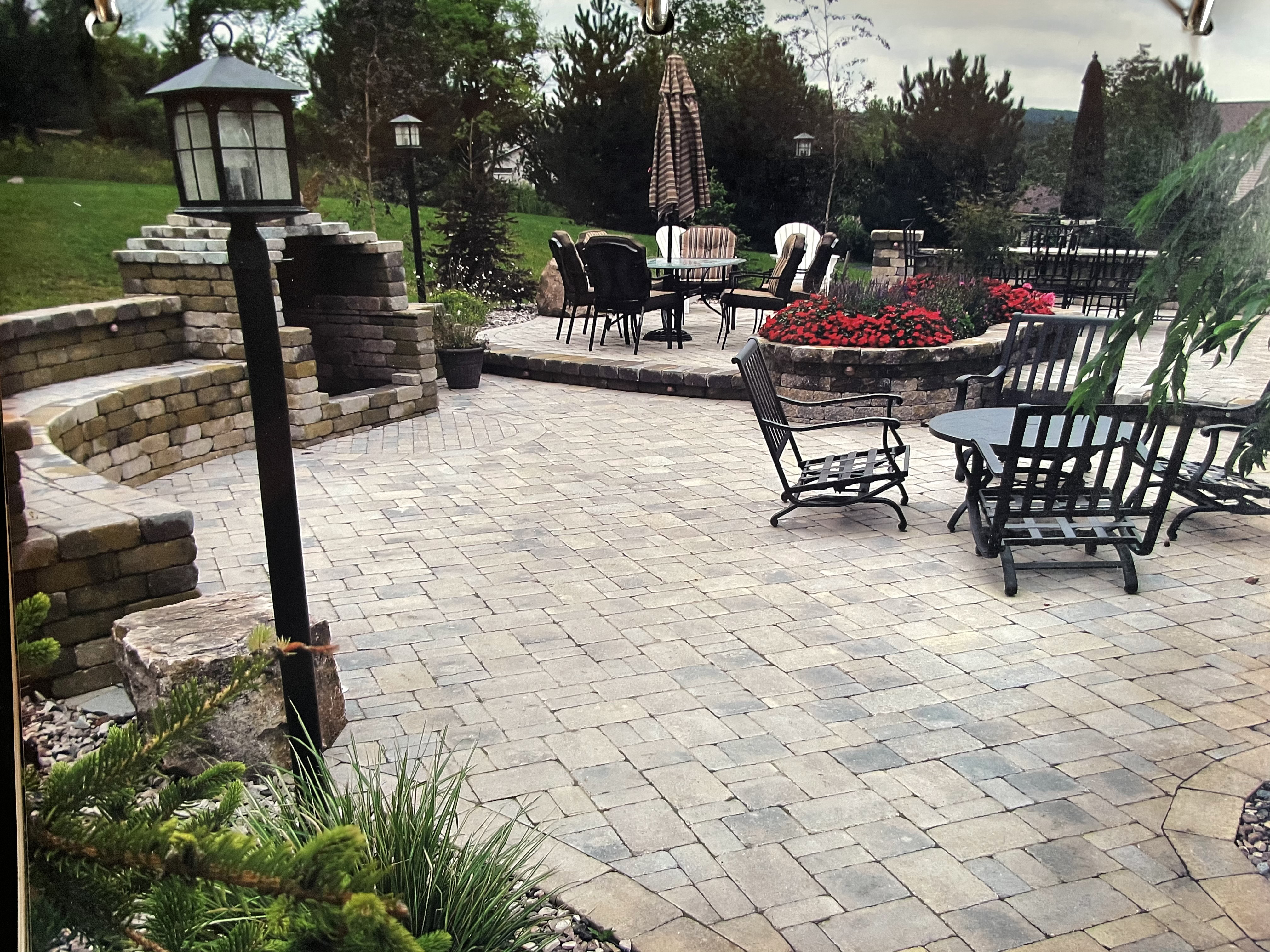 Paver Patio & Pizza Oven
